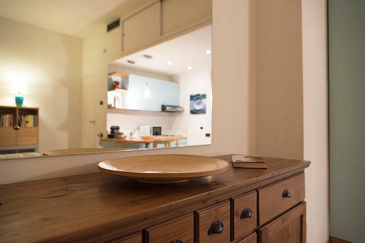 Elegant Apartment In Sant'Ambrogio Milano Exterior foto